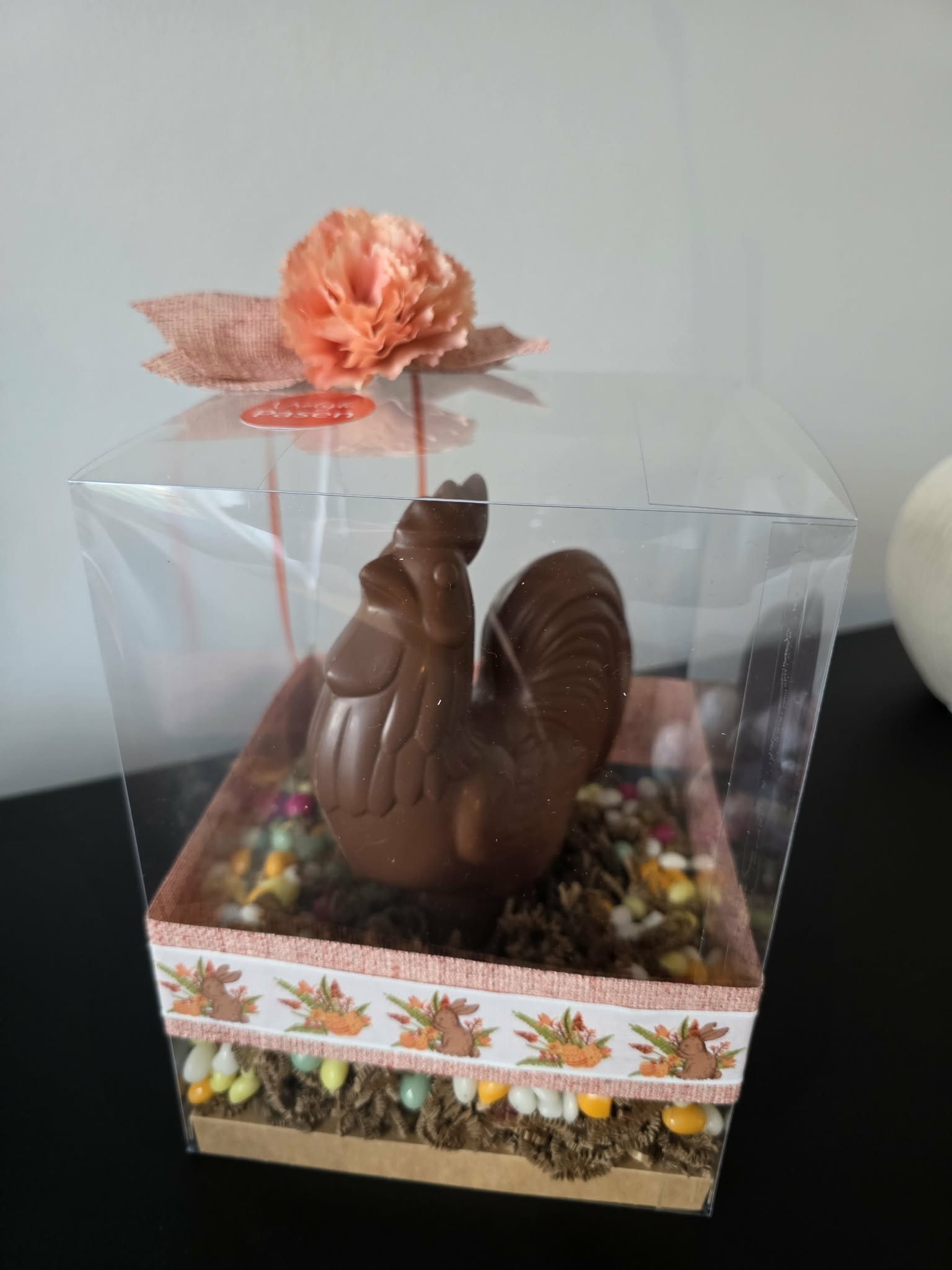 Chocolade Haan op Nestje met Suikereitjes
